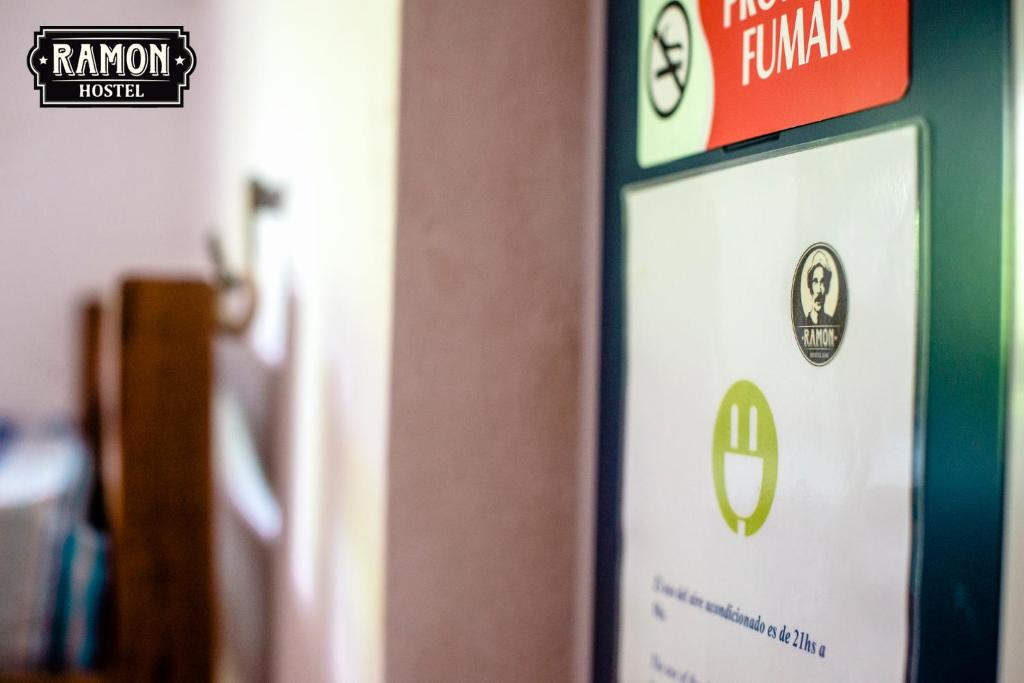  Ramon Hostel Bar