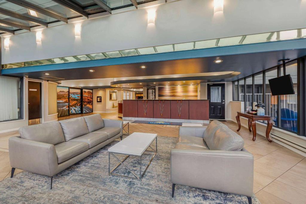 Days Inn by Wyndham Victoria On The Harbour - Resim 9