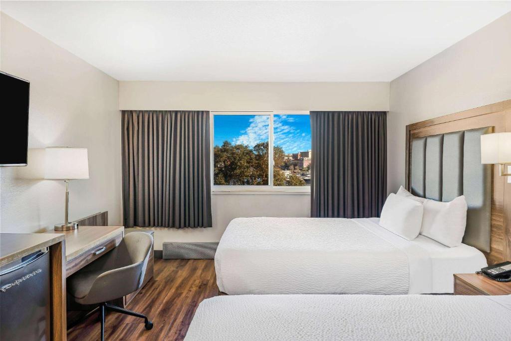 Days Inn by Wyndham Victoria On The Harbour - Resim 28