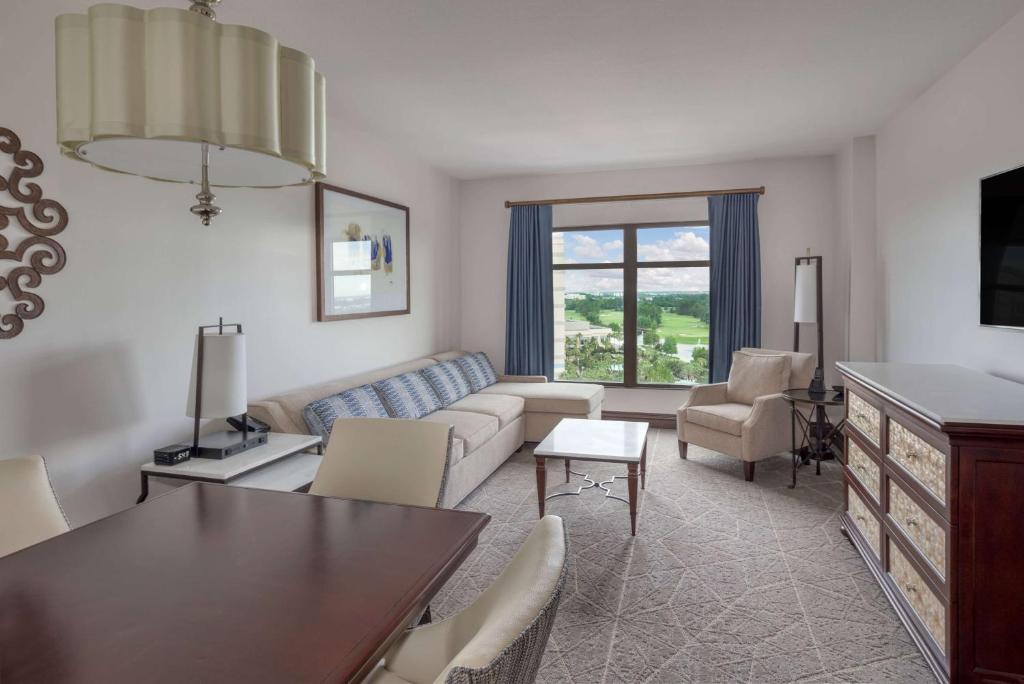 Wyndham Grand Orlando Resort Bonnet Creek - 
