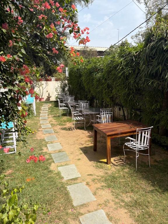 Zahrada ubytování J Startup House, Jaipur - C Scheme