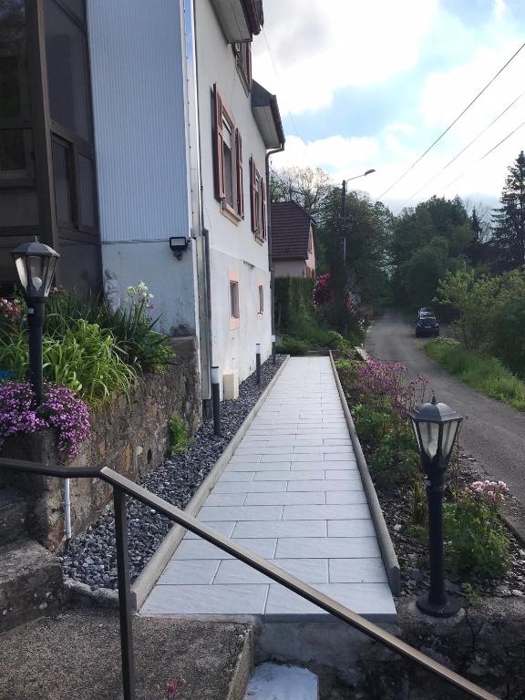 Gîte Monts et Merveilles - Maison De Quatre Chambres