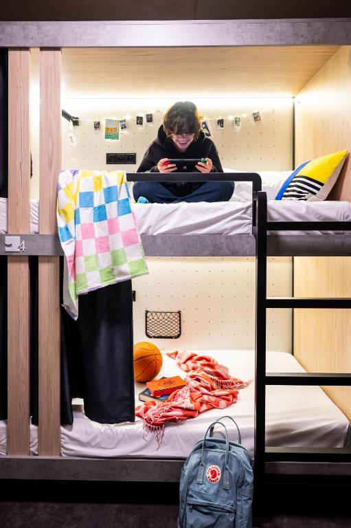 
Single Room with Private Bathroom
