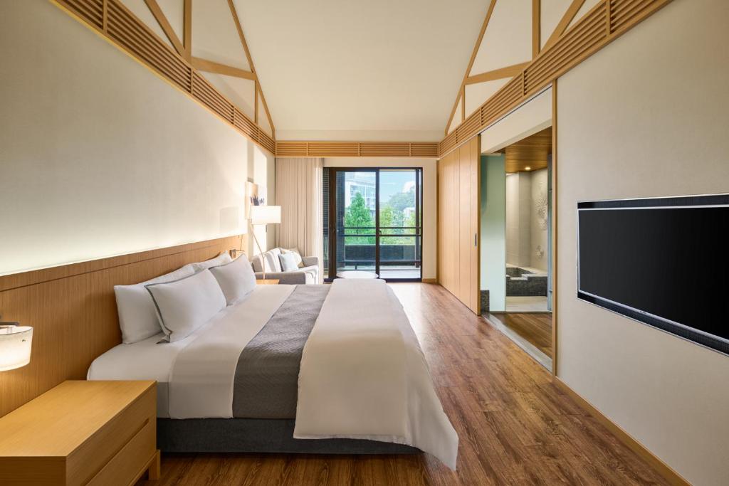 Postel nebo postele na pokoji v ubytování The Westin Yilan Resort