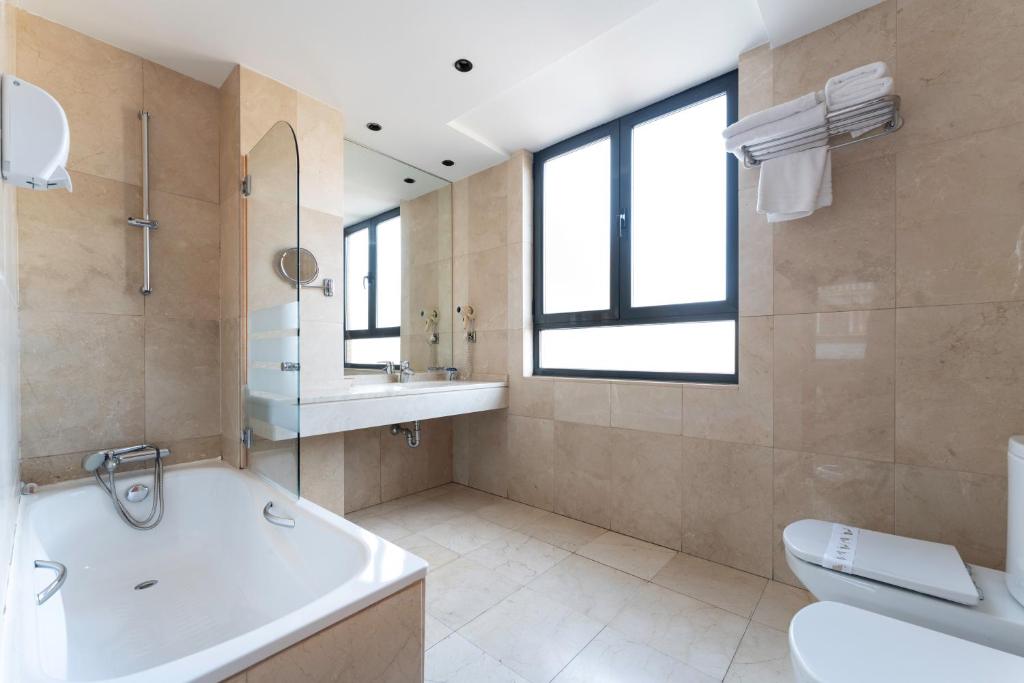 Koupelna v ubytování Hotel Doña Urraca