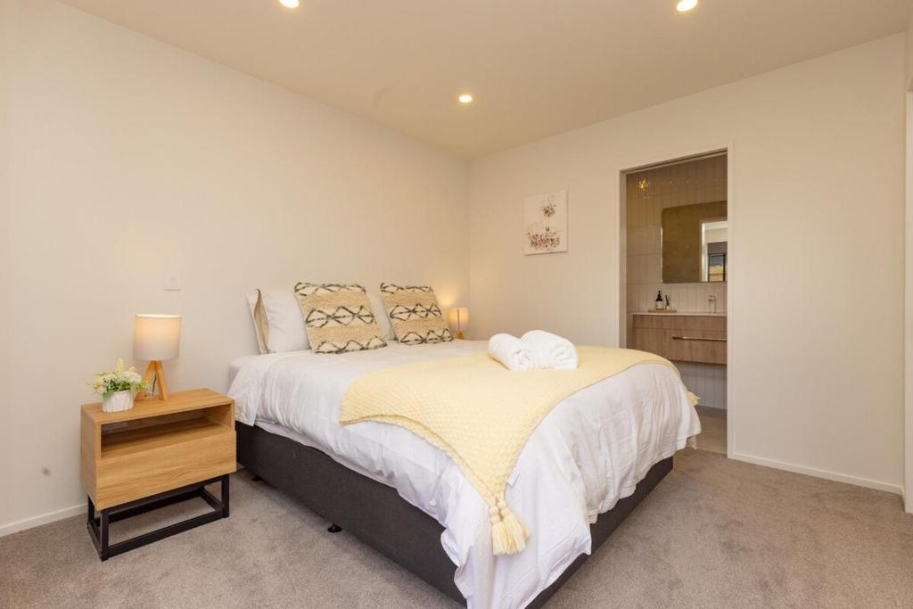 Brand New Luxury 3 Bed 3 Baths Family Getaway - Resim 31