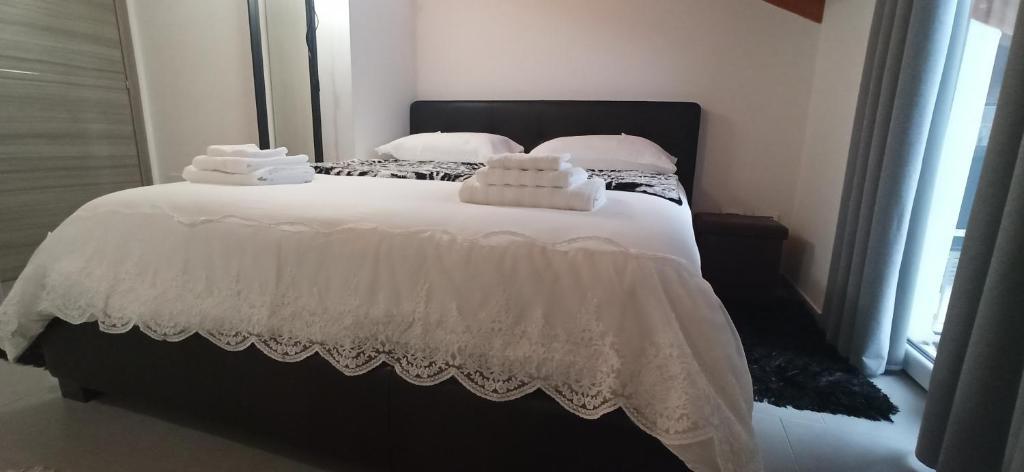 Postel nebo postele na pokoji v ubytování Luna di miele
