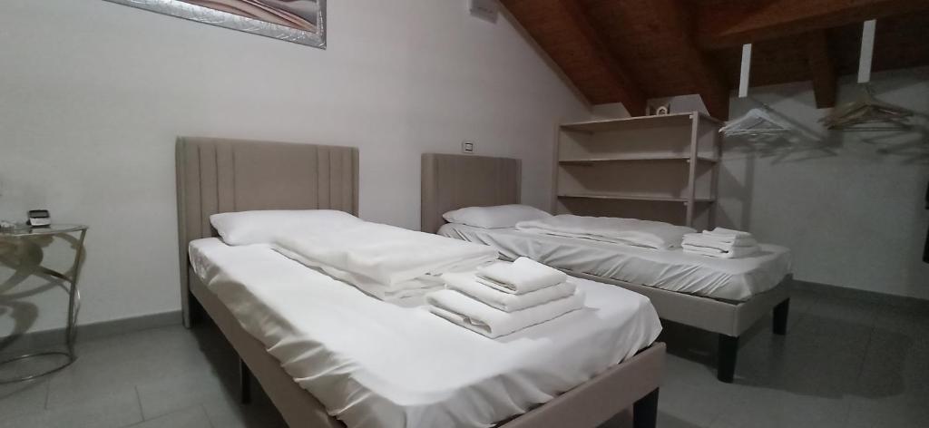 Postel nebo postele na pokoji v ubytování Luna di miele