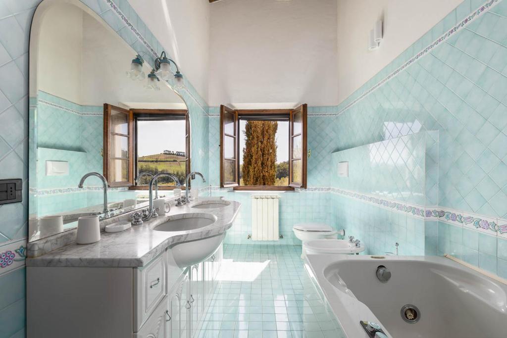 Koupelna v ubytování Relais Antico Borgo San Lorenzo
