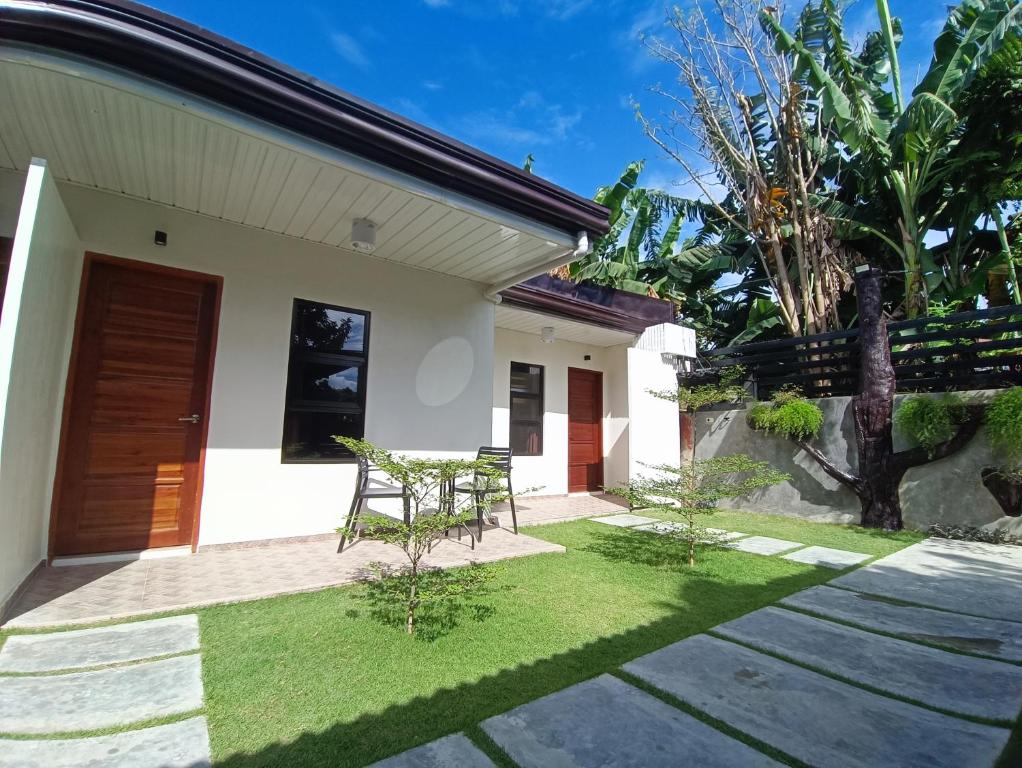 Zahrada ubytování Kaimito House - Guest House near Mactan-Cebu Airport
