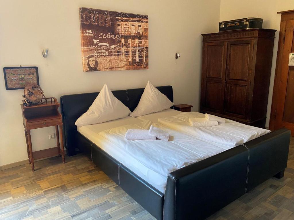 Avalon Bed & Breakfast Themen/- Nichtraucherhotel - Resim 18