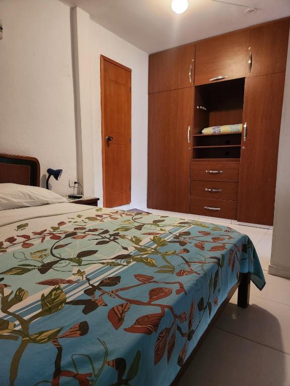 Postel nebo postele na pokoji v ubytování Cabaña con espectacular vista y jacuzzi privado