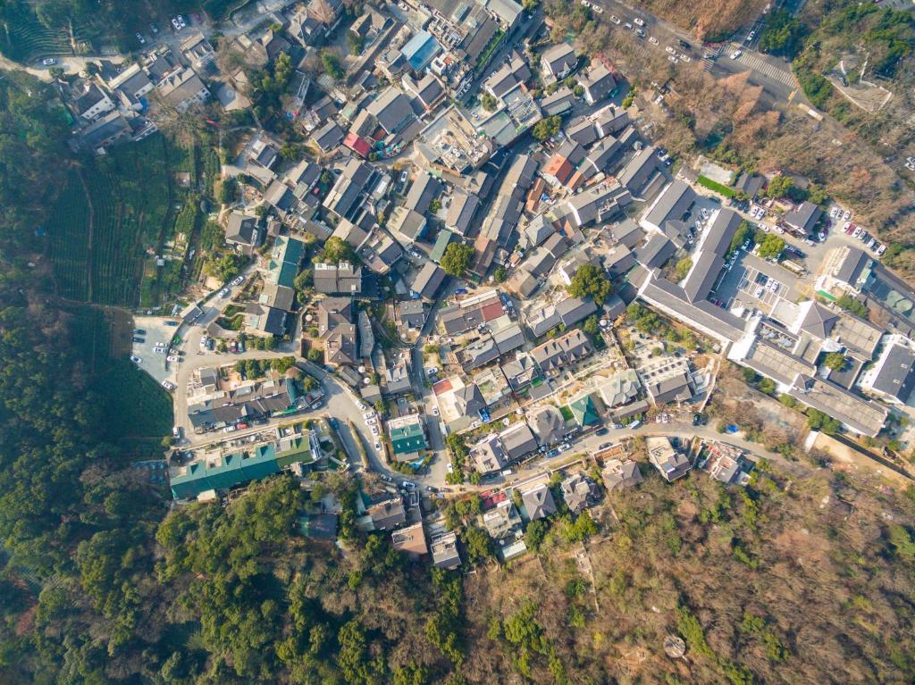 Nespecifikovaný výhled na destinaci Chang-čou nebo výhled na město při pohledu z penzionu