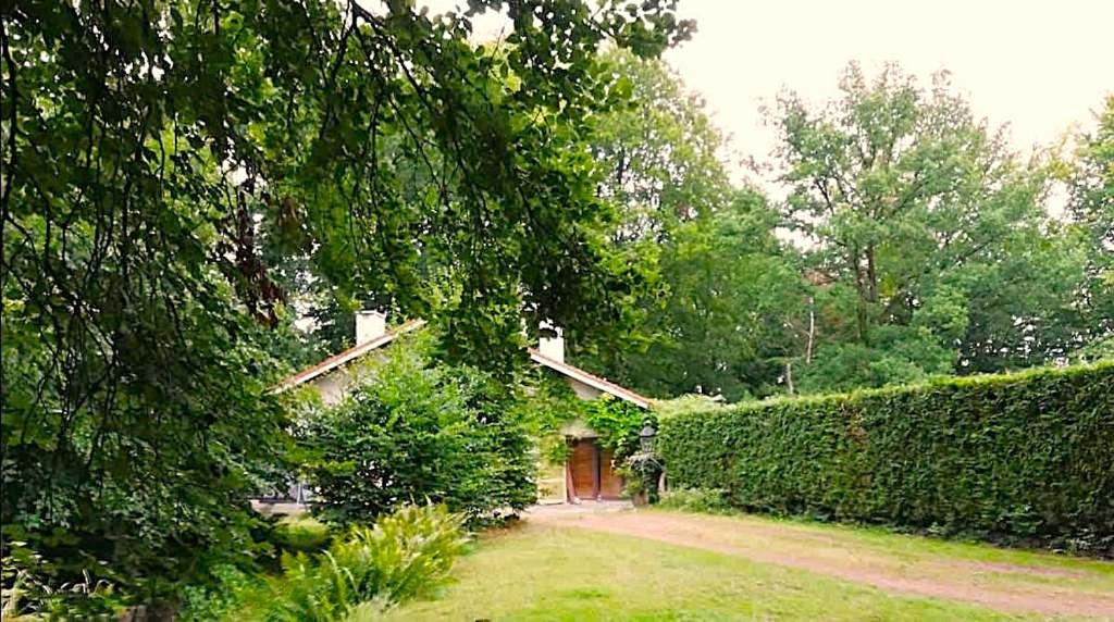 Zahrada ubytování Studio autonome magnifique TB situé Chaumont-Gistoux