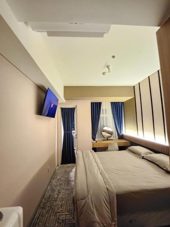 Photo inspiration: Fresh Look at Modern Studio Apartement South Surabaya Surabaya Aktualisierte Preise