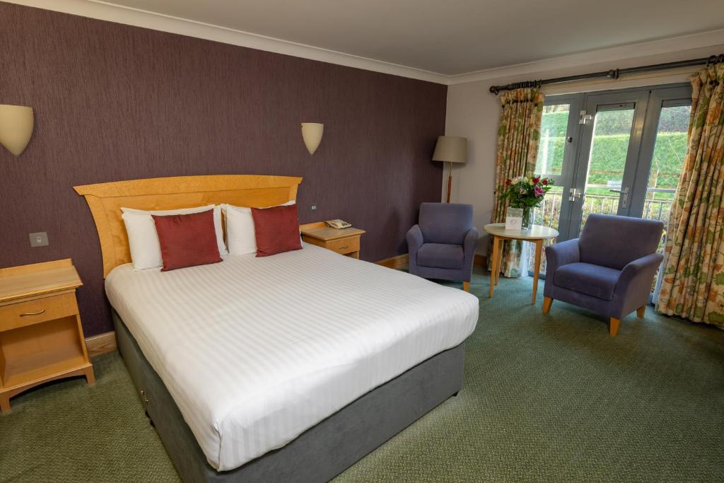Hellidon Lakes Hotel - 
