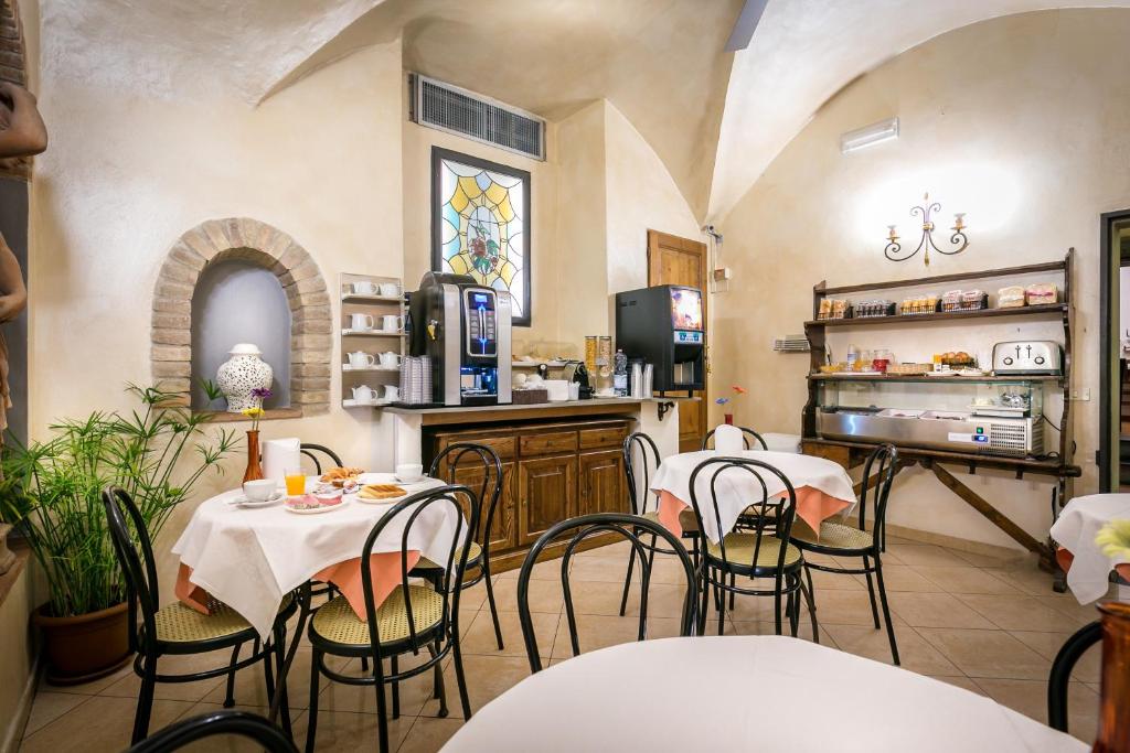 Restaurace v ubytování Hotel Collodi Firenze