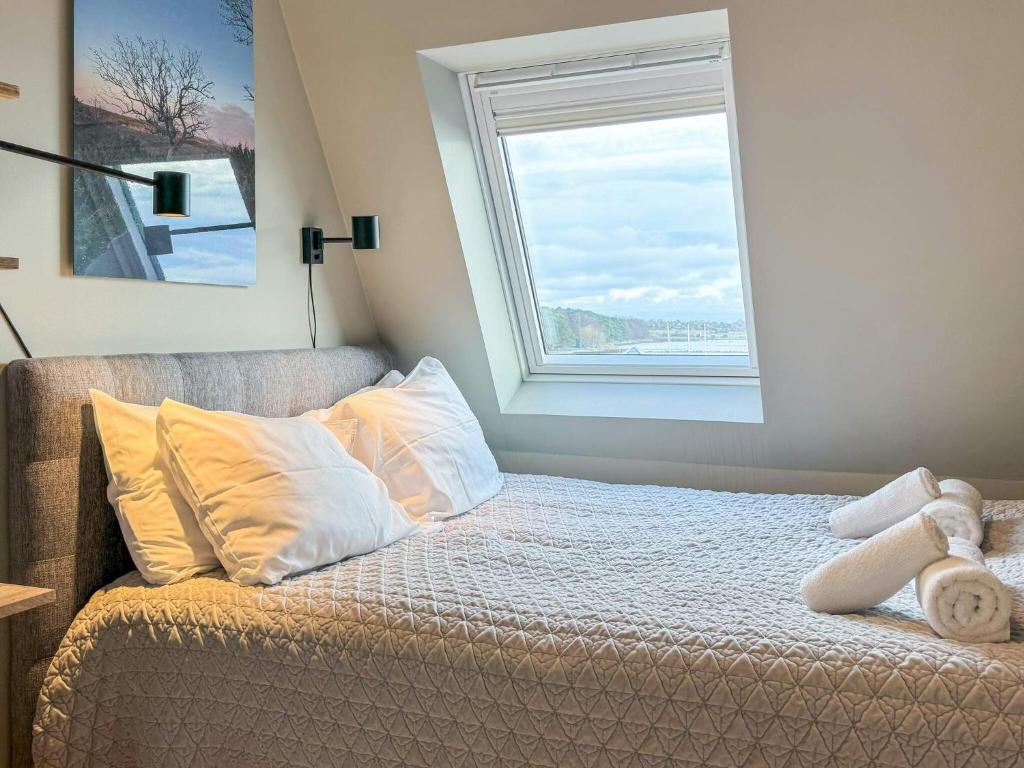 Postel nebo postele na pokoji v ubytování One Double Room in Sölvesborg