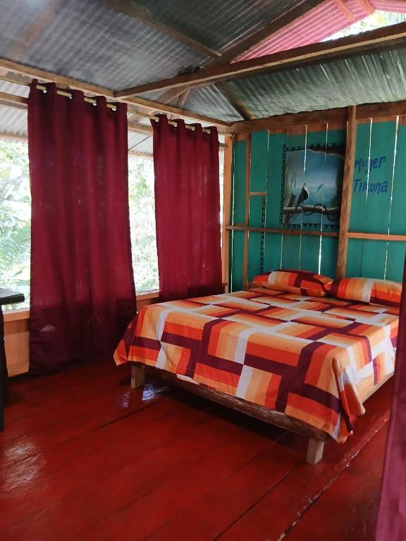 Hostal Búho Amazonas tours