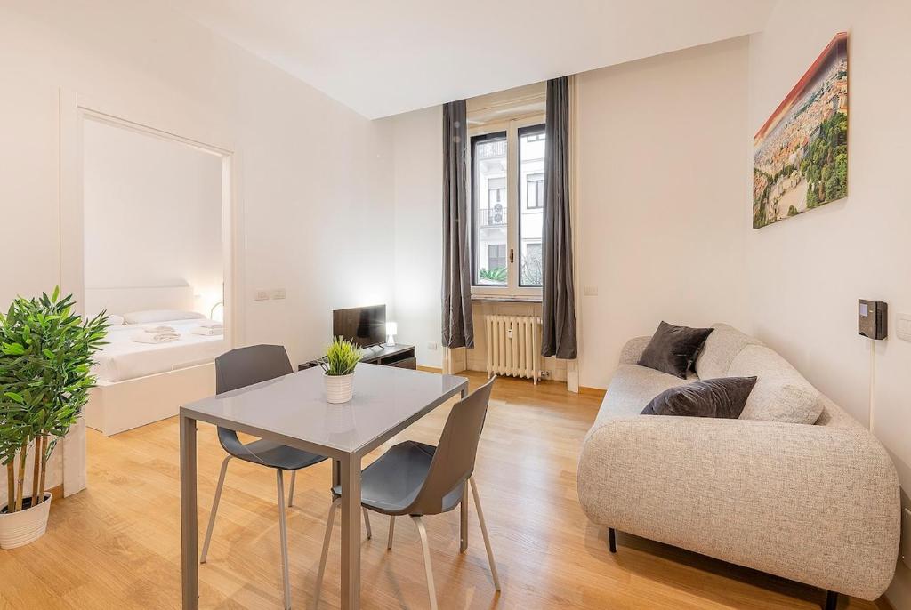 Central Station Suite - B Home