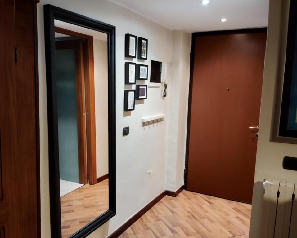 Zdjęcie z galerii obiektu VFH Stylish Boutique Apartment-City Center w Mediolanie