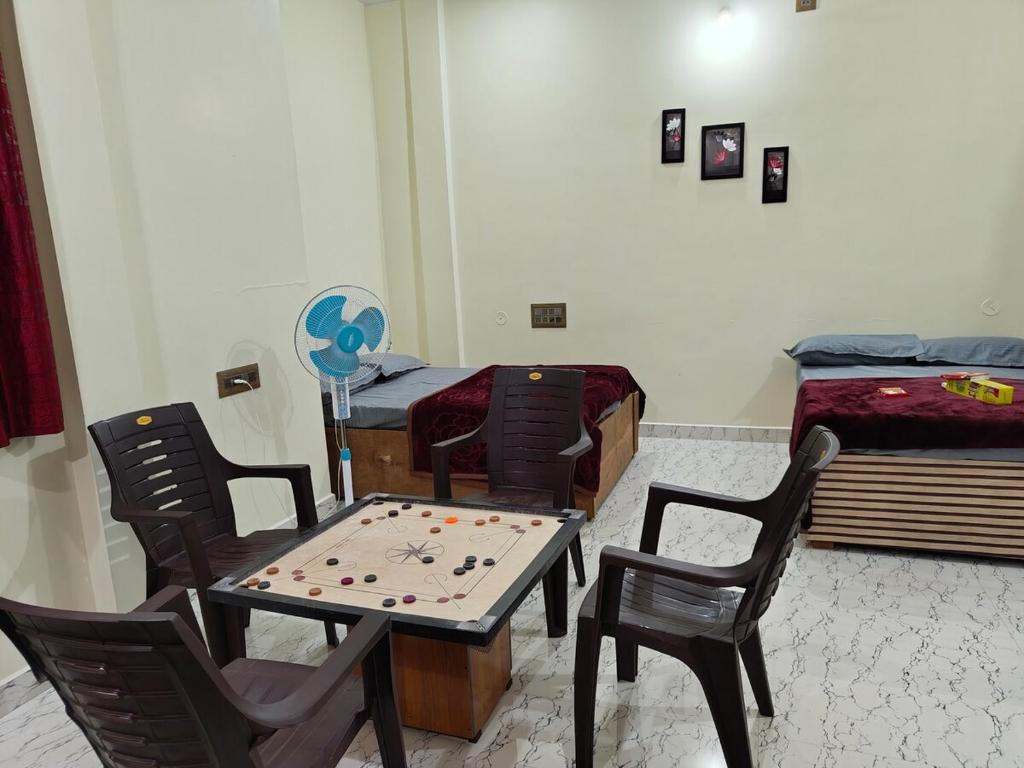 Posezení v ubytování Galaxy Homestay 4Bhk