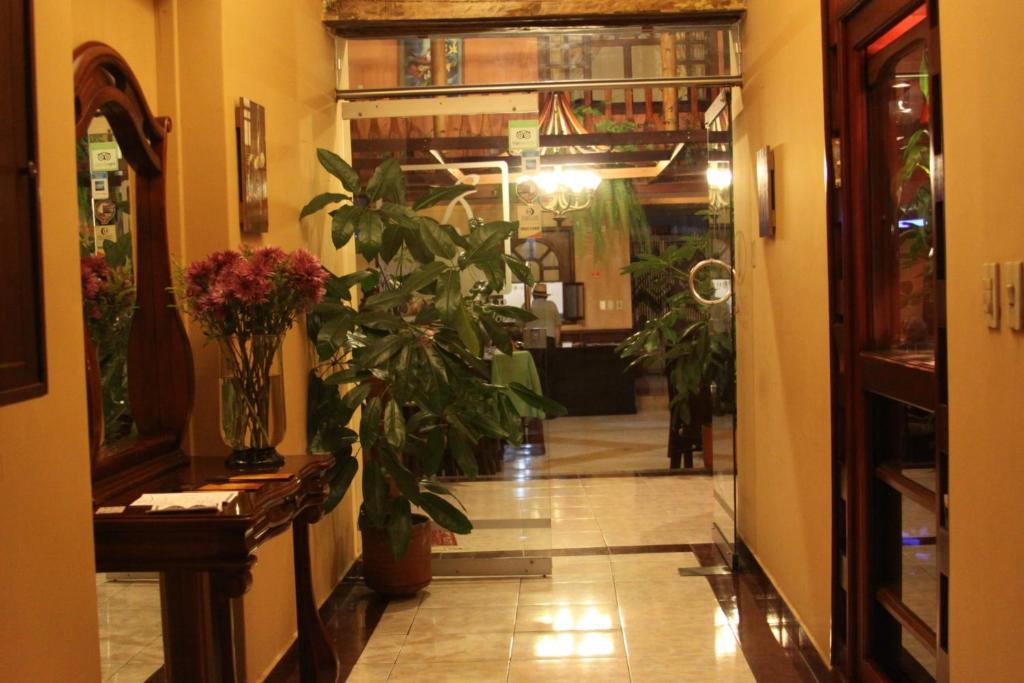 Vstupní hala nebo recepce v ubytování Hotel Coronel