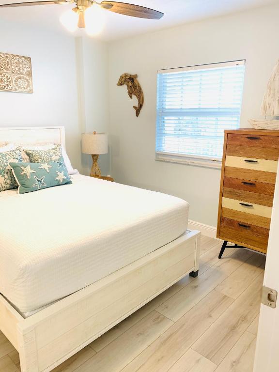 Postel nebo postele na pokoji v ubytování Ocean Pointe Resorts 3410 Boho