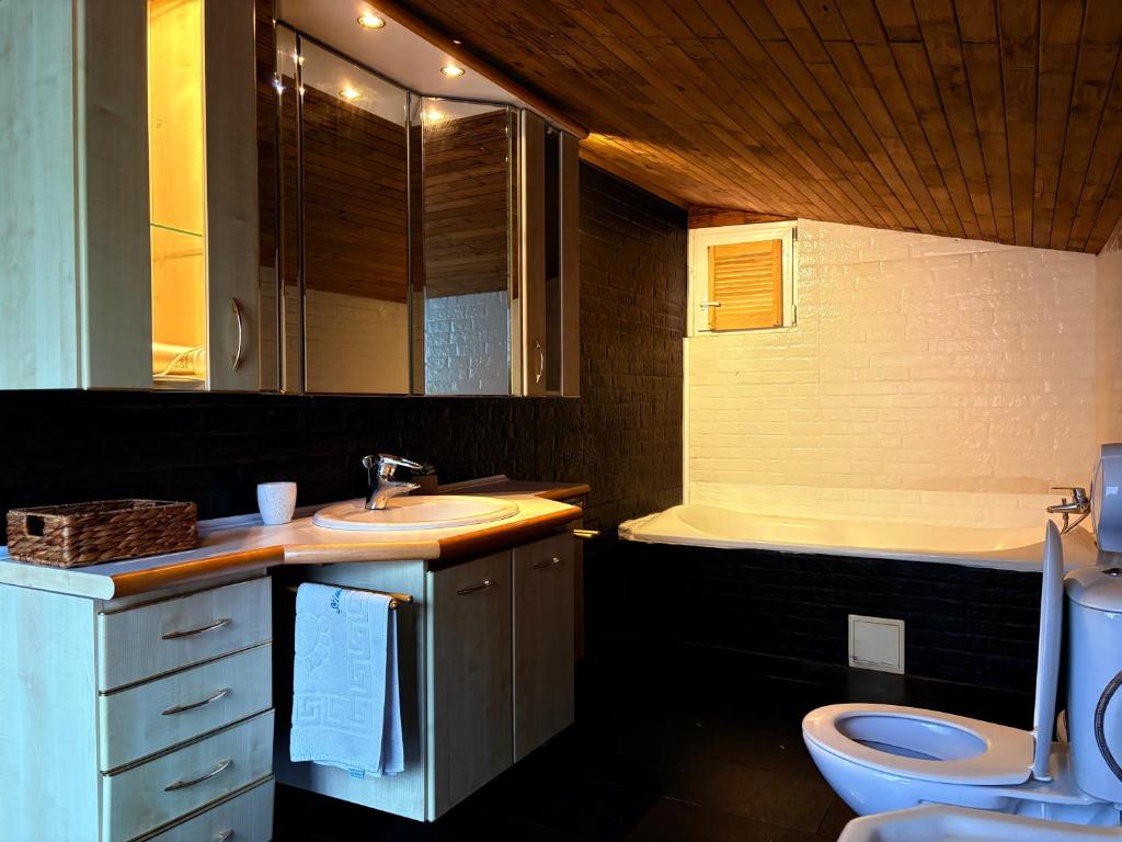CABANA ȘTIMA - CAZANELE DUNĂRII -Șvinița - Two-Bedroom Apartment