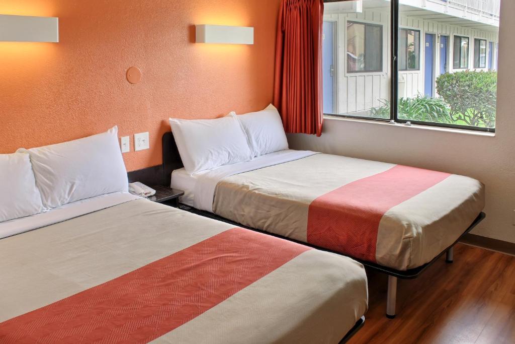 Motel 6-Pismo Beach, CA - Chambre Quadruple