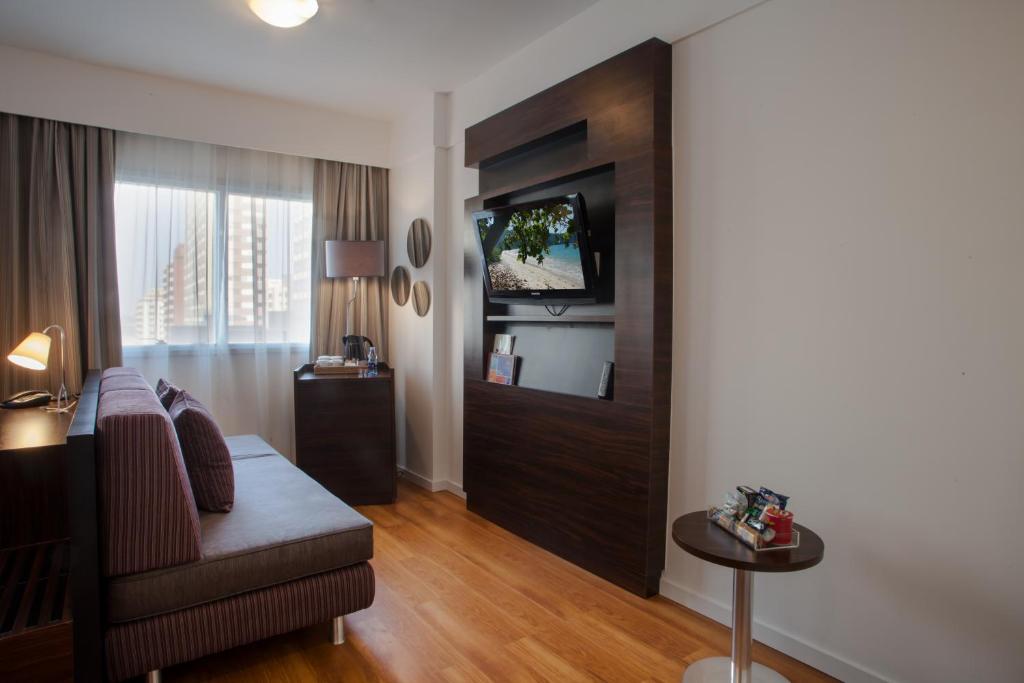  Comfort Suites Alphaville