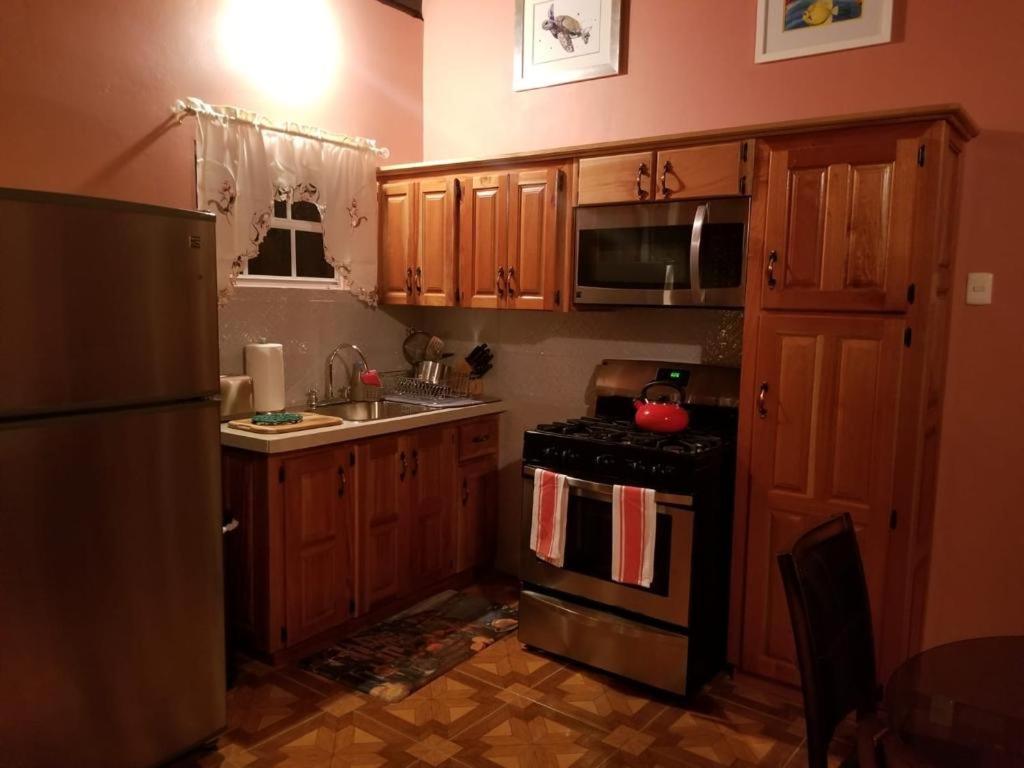 Gallery image of Boyce Guest House in Black Rock