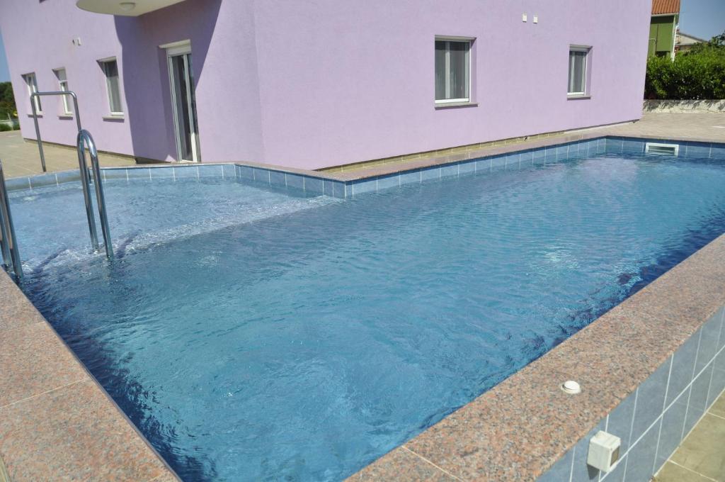 Bazén v ubytování Vila in Lavanda nebo v jeho okolí