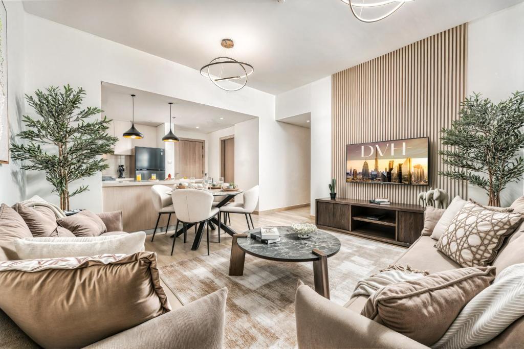 Χώρος καθιστικού στο Luxury 2BR, Yas Island by Ferrari World & Yas Mall