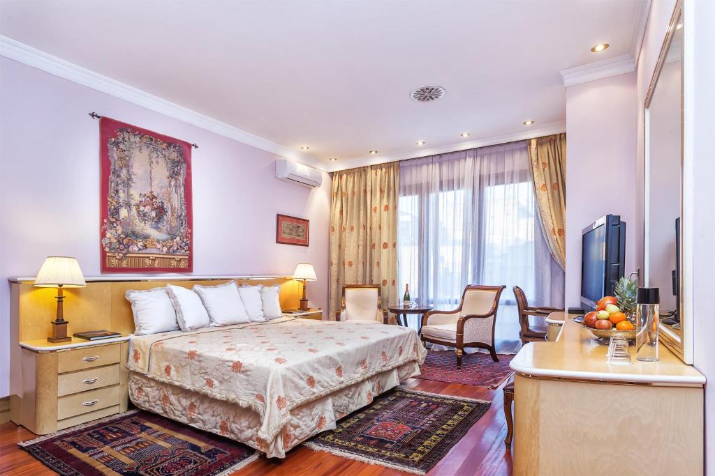 Minerva Premier Hotel - 套房