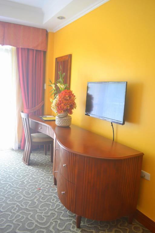 TV a/nebo společenská místnost v ubytování Hotel Elizabeth - Baguio