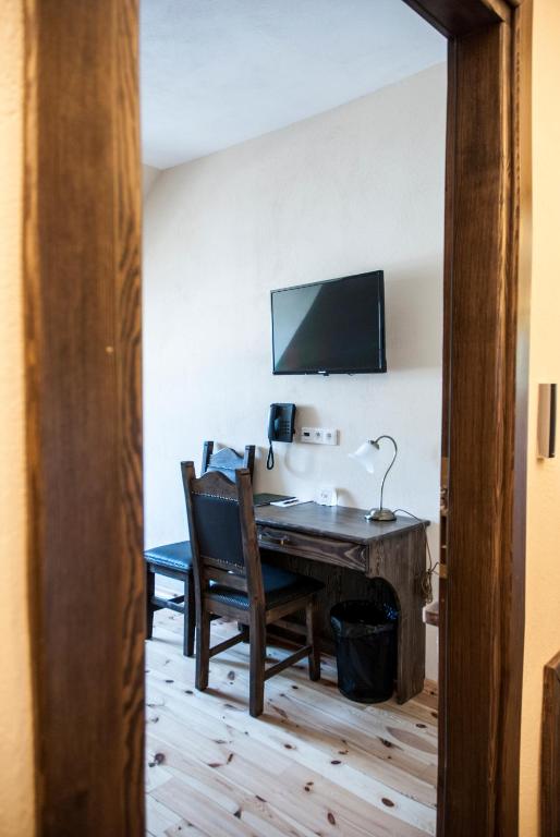 Hotel Pod Kogutkiem - Twin Room