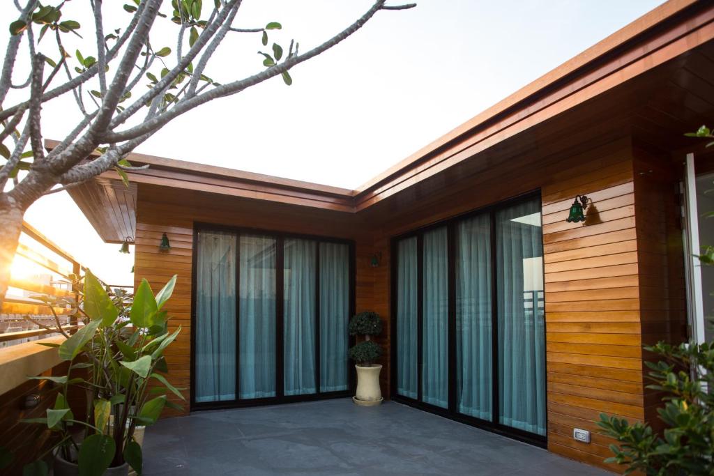 Nine Design Place - 8