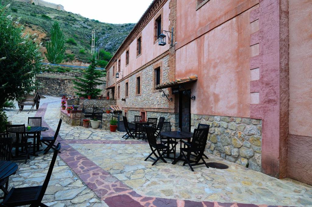 Nespecifikovaný výhled na hory nebo výhled na hory při pohledu z hotelu