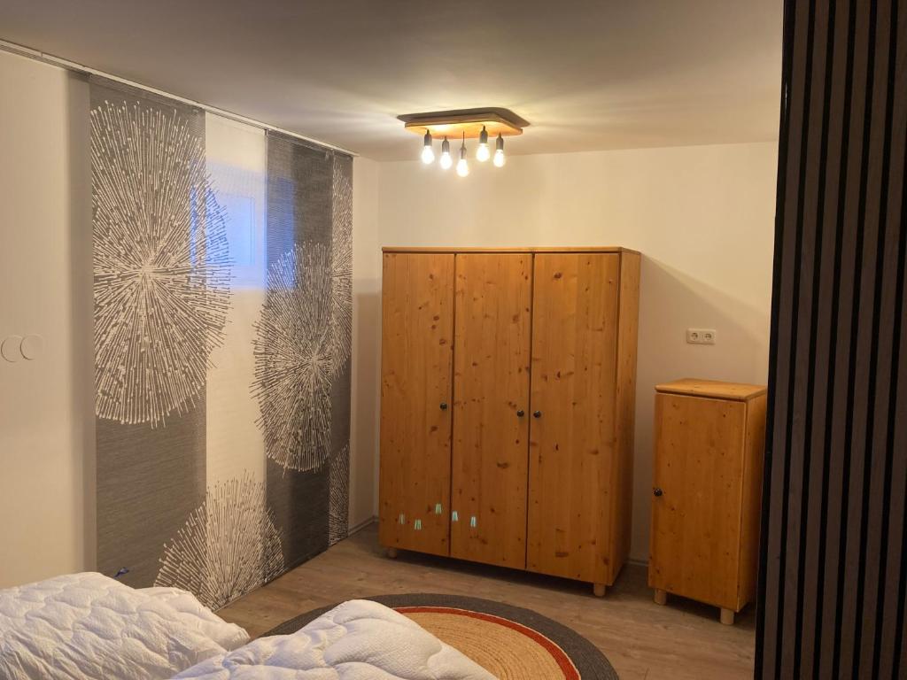 Postel nebo postele na pokoji v ubytování Ferienwohnung Schreiner Innblick