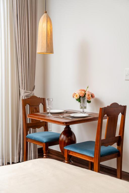 Evelyn Indochine Chic in Central Hanoi - 5