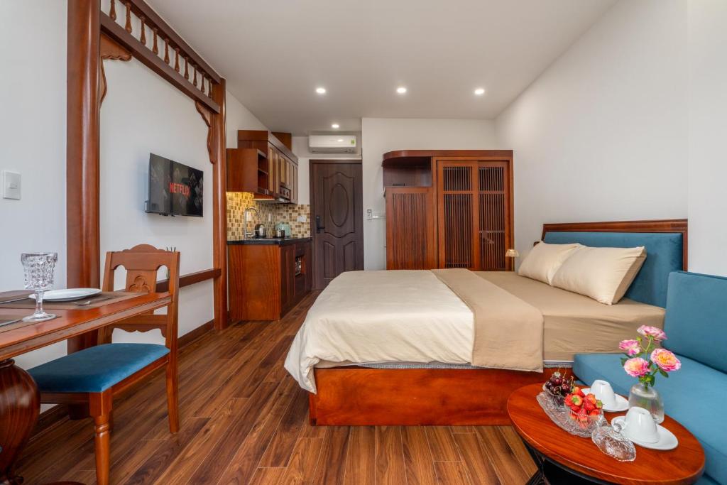 Evelyn Indochine Chic in Central Hanoi - 4