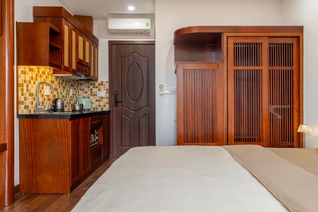 Evelyn Indochine Chic in Central Hanoi - 3