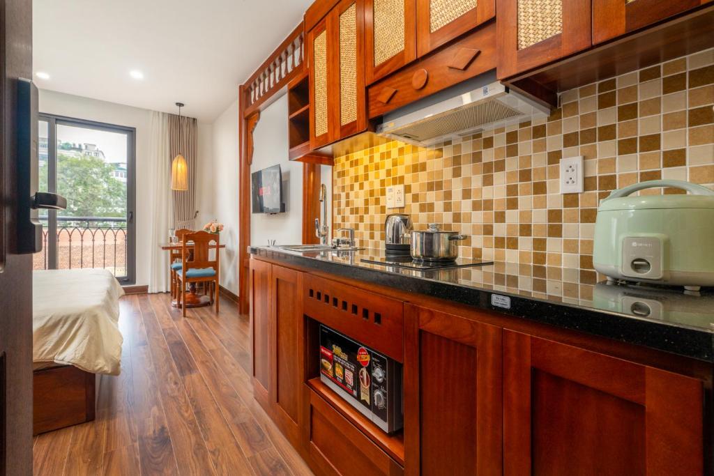 Evelyn Indochine Chic in Central Hanoi - 1