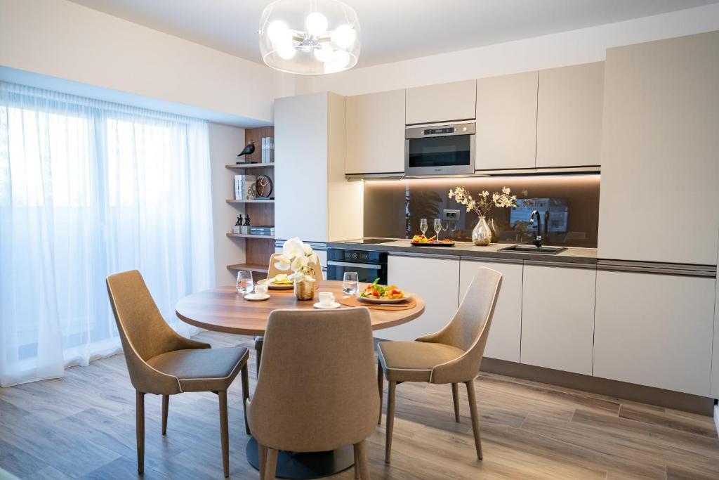 Novos Luxury Suites - Resim 11