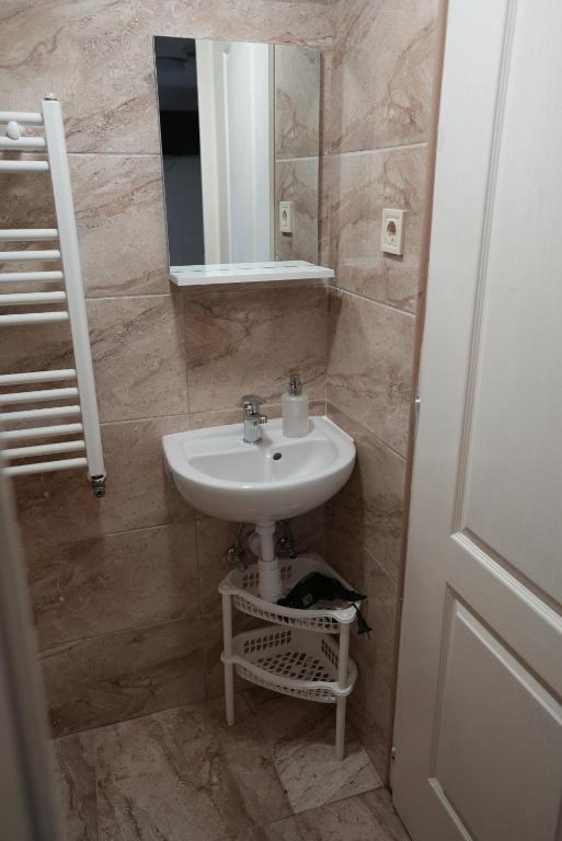 A bathroom at Center Hostel and Guest House