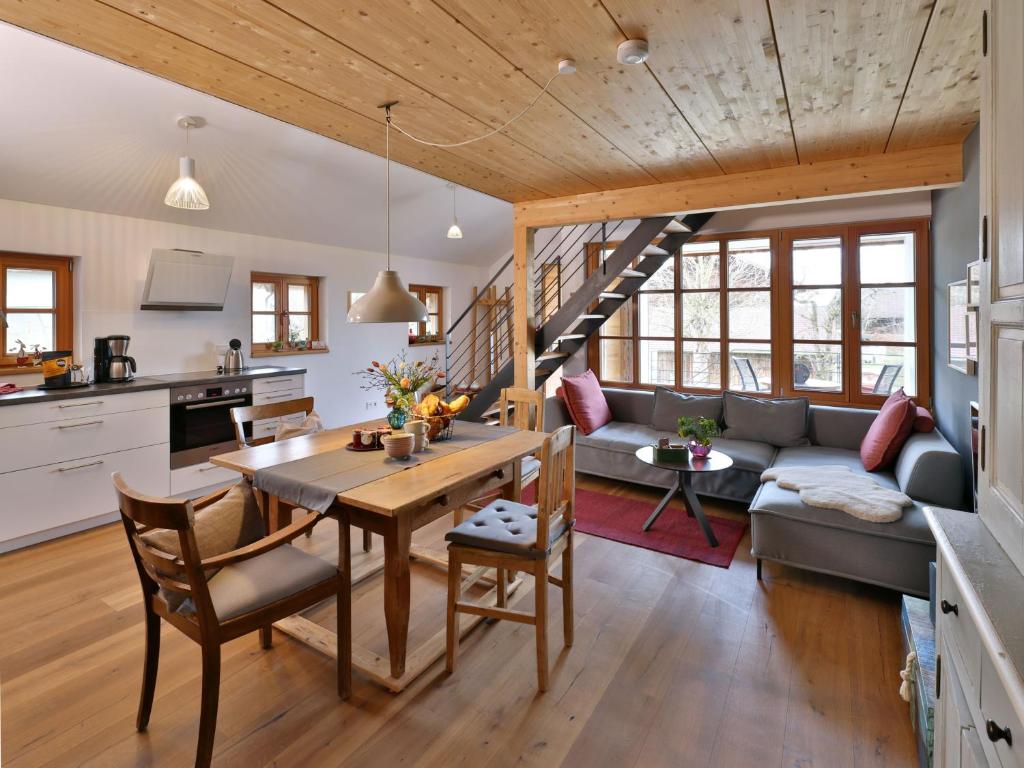 Kuchyň nebo kuchyňský kout v ubytování Designerwohnungen "Beim Schmied" in Chiemseenähe
