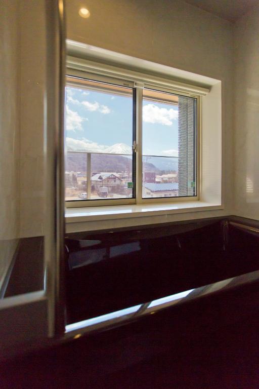 Nespecifikovaný výhled na hory nebo výhled na hory při pohledu z hotelu