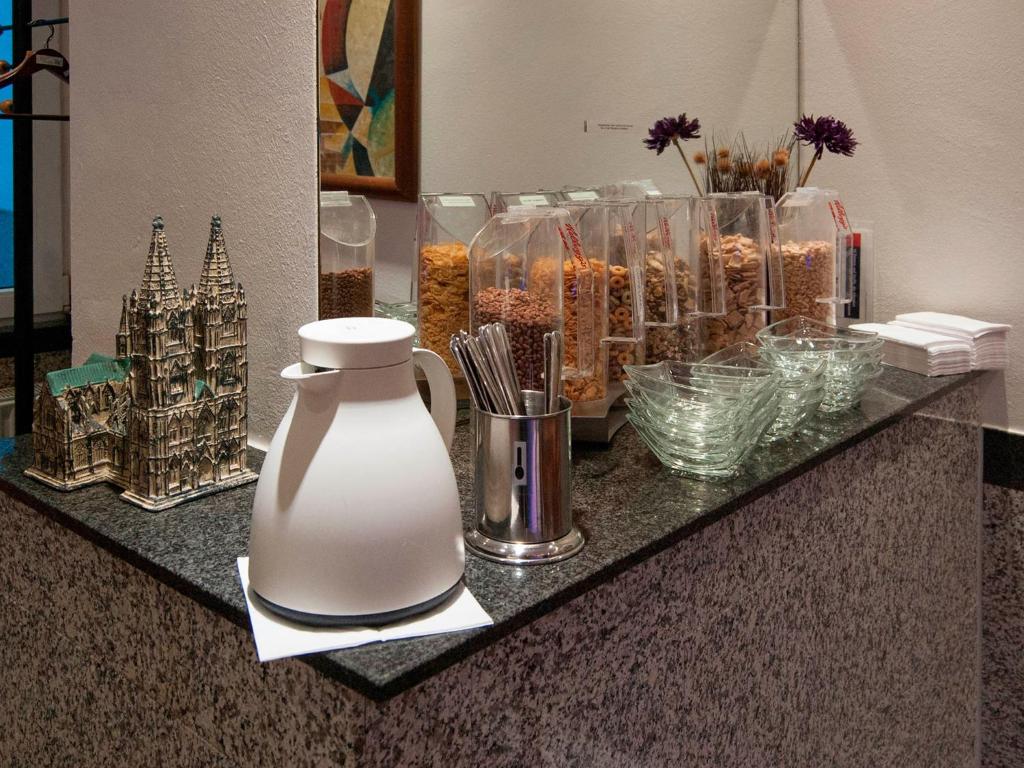 Breslauer Hof Am Dom - Resim 35