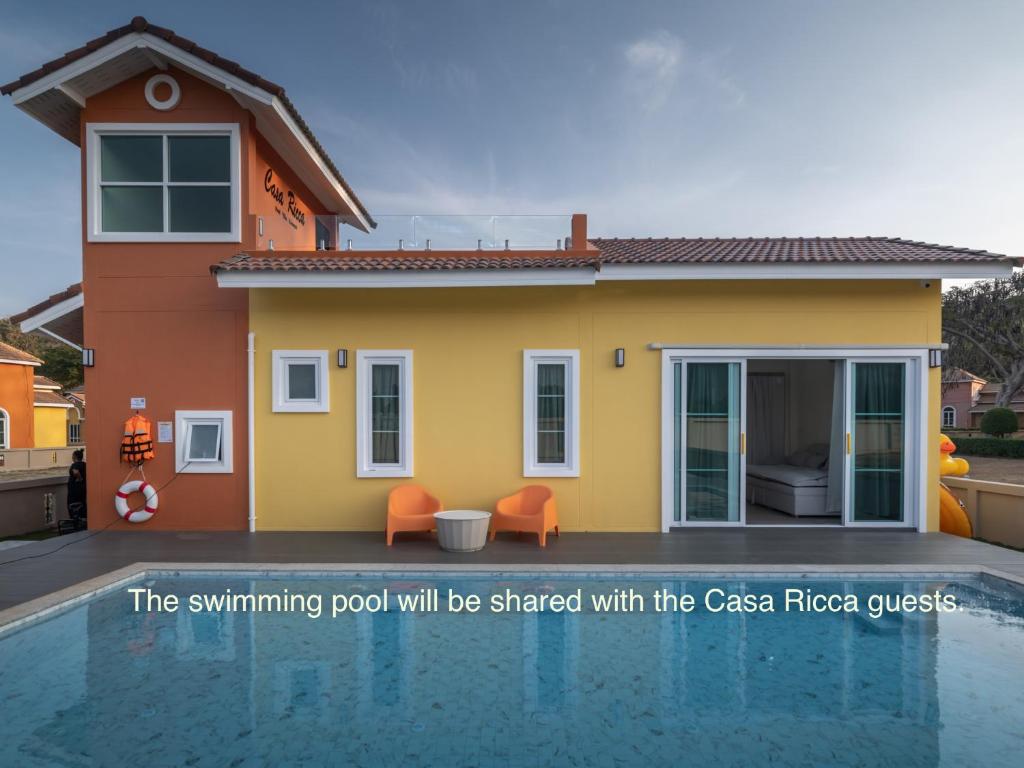 Bazén v ubytování Casa Ricca Pool Villa Khaoyai nebo v jeho okolí
